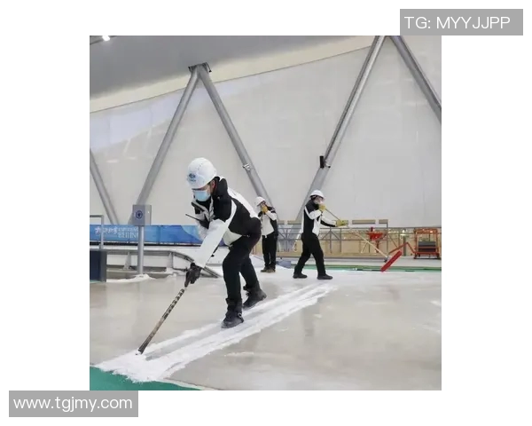 刘书楠的成长之路:从普通学生到杰出人才的蜕变与奋斗历程 刘书楠的成长之路:从普通学生到杰出人才的蜕变与奋斗历程