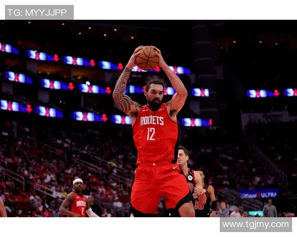 火箭季后赛对决快船的精彩瞬间与战术分析